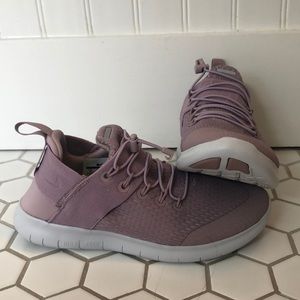 BRAND NEW IN BOX Nike Free RN Commuter 2017
